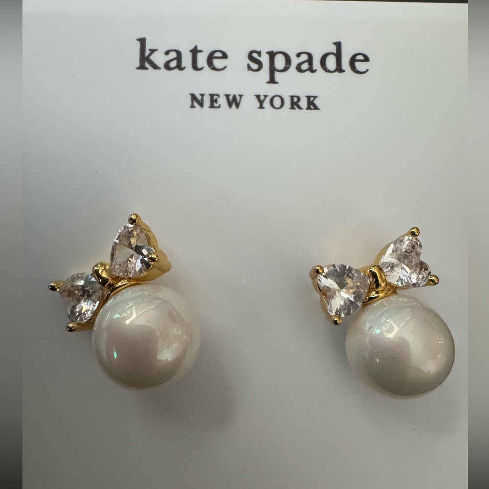 NWT Kate Spade Gold and White Bow Pearl Earrings - Picture 2 of 2